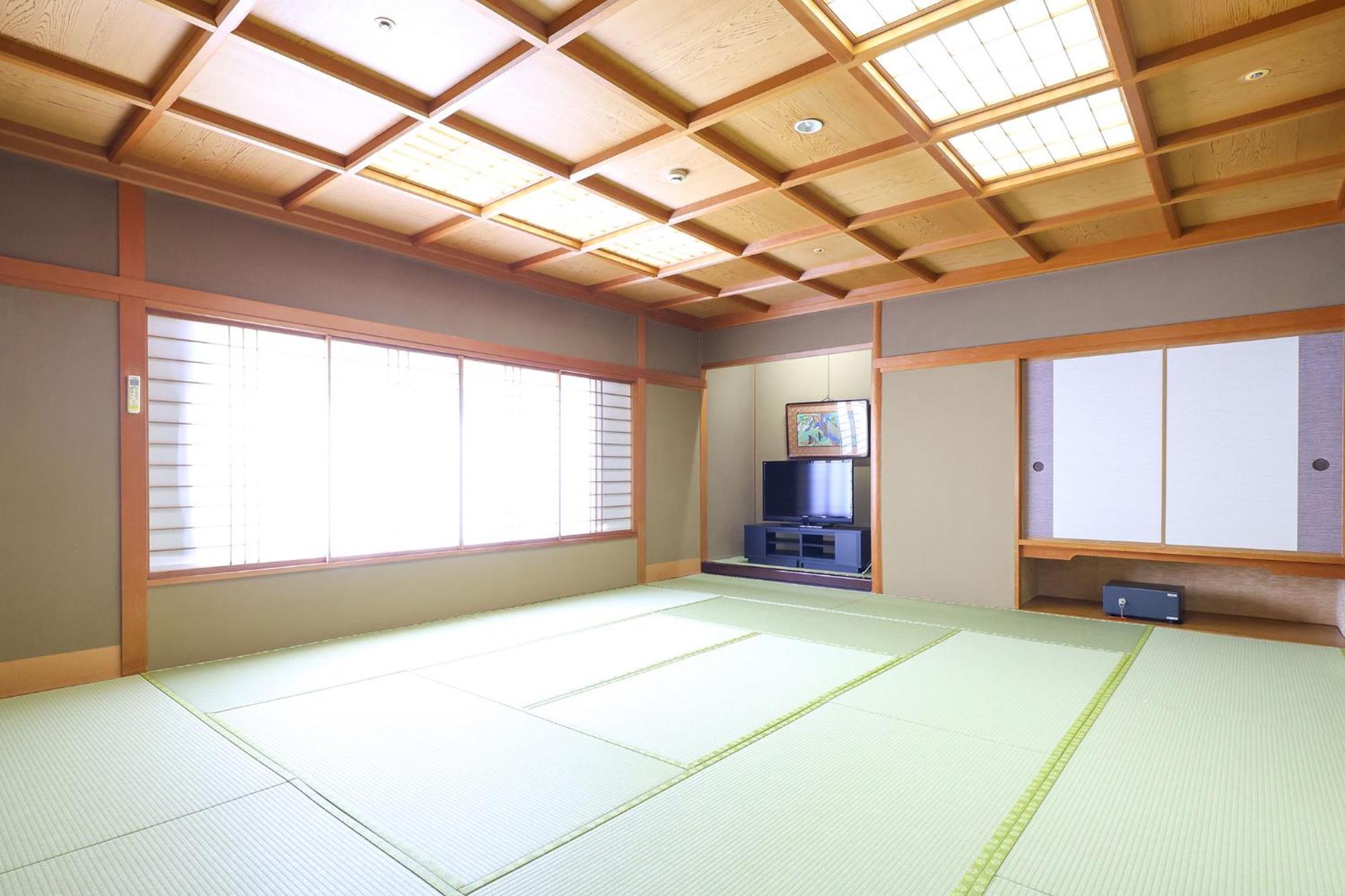 Hotel Ooedo Onsen Monogatari Premium Yamashitaya Kaga  Esterno foto